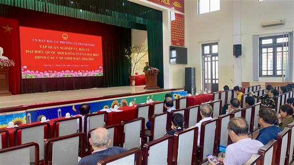 PHƯỜNG LÊ THANH NGHỊ TẬP HUẤN NGHIỆP VỤ TOÀN DIỆN CHO CÁC LỰC LƯỢNG LÀM CÔNG TÁC BẦU CỬ