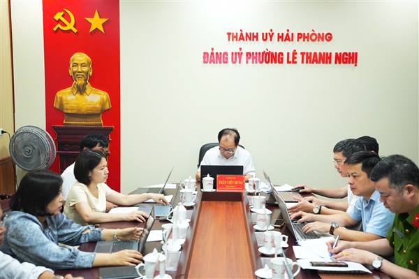 BAN THƯỜNG VỤ ĐẢNG ỦY PHƯỜNG LÊ THANH NGHỊ TỔ CHỨC HỘI NGHỊ LẦN THỨ 33, CHO Ý KIẾN NHIỀU NỘI DUNG QUAN TRỌNG