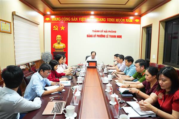 BAN THƯỜNG VỤ ĐẢNG ỦY PHƯỜNG LÊ THANH NGHỊ HỌP CHUẨN BỊ BÁO CÁO TỰ KIỂM TRA PHỤC VỤ LÀM VIỆC VỚI ĐOÀN KIỂM TRA, GIÁM SÁT CỦA BỘ CHÍNH TRỊ