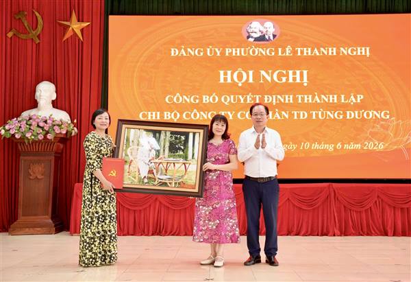MỞ RỘNG “CÁNH TAY NỐI DÀI” CỦA ĐẢNG TRONG DOANH NGHIỆP: THÀNH LẬP CHI BỘ CÔNG TY CỔ PHẦN TD TÙNG DƯƠNG