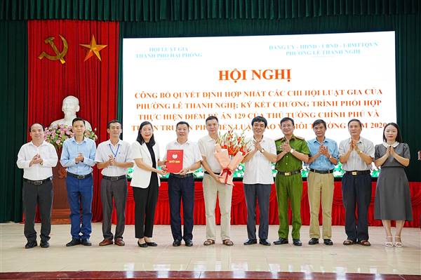PHƯỜNG LÊ THANH NGHỊ TỔ CHỨC HỘI NGHỊ CÔNG BỐ QUYẾT ĐỊNH HỢP NHẤT CÁC CHI HỘI LUẬT GIA VÀ KÝ KẾT CHƯƠNG TRÌNH PHỐI HỢP THỰC HIỆN ĐỀ ÁN 129 CỦA THỦ TƯỚNG CHÍNH PHỦ