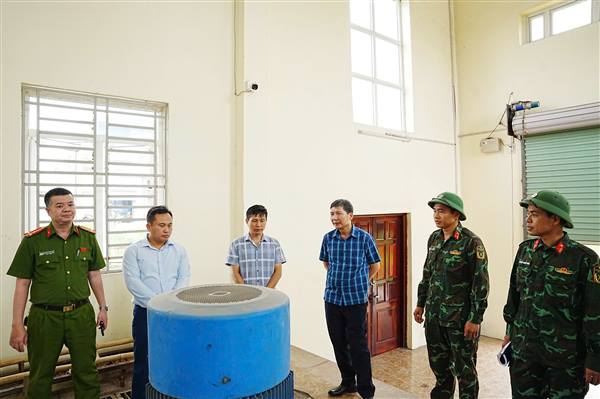 PHƯỜNG LÊ THANH NGHỊ CHỦ ĐỘNG KIỂM TRA CÁC ĐIỂM XUNG YẾU, SẴN SÀNG ỨNG PHÓ CƠN BÃO SỐ 1 (MAYSAK)