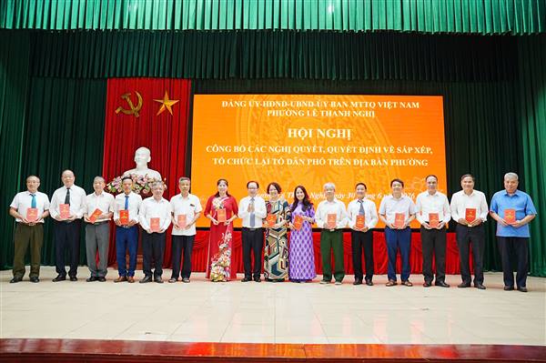 21 TỔ DÂN PHỐ MỚI CHÍNH THỨC ĐI VÀO HOẠT ĐỘNG – KIỆN TOÀN HỆ THỐNG CHÍNH TRỊ, NÂNG CAO CHẤT LƯỢNG PHỤC VỤ NHÂN DÂN