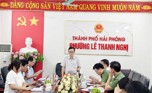 PHƯỜNG LÊ THANH NGHỊ LÀM VIỆC VỚI ĐOÀN KIỂM TRA CỦA THÀNH ỦY VỀ THỰC HIỆN NGHỊ QUYẾT SỐ 35-NQ/TW