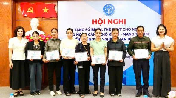 Trao gửi an sinh – Mang Tết ấm đến với người nghèo Xuân Bính Ngọ 2025