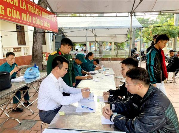 PHƯỜNG LƯU KIẾM TỔ CHỨC KHÁM SỨC KHỎE NGHĨA VỤ QUÂN SỰ NĂM 2026