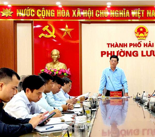 TỔ CHỨC HỌP KIỂM ĐIỂM, ĐÁNH GIÁ XẾP LOẠI CHẤT LƯỢNG CỦA TẬP THỂ ĐẢNG ỦY UBND PHƯỜNG VÀ LÃNH ĐẠO UBND CÙNG CÁC THÀNH VIÊN UBND NĂM 2025 