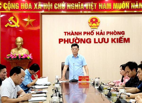 UBND PHƯỜNG LƯU KIẾM TỔ CHỨC HỘI NGHỊ BÀN VỀ CÔNG TÁC VỆ SINH MÔI TRƯỜNG VÀ PHÂN LOẠI RÁC TẠI NGUỒN