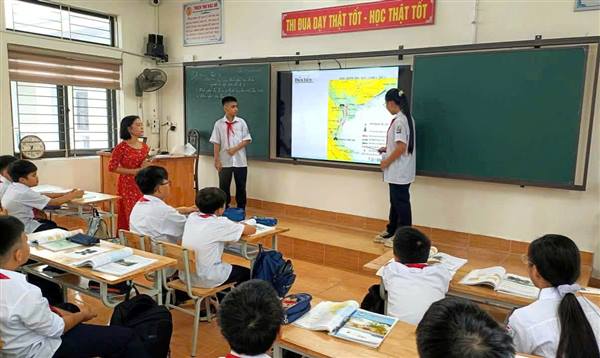 Trường Trung học cơ sở Lưu Kiếm triển khai chuyên đề "Ứng dụng công nghệ và chuyển đổi số trong dạy học"