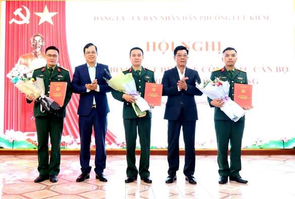 HỘI NGHỊ CÔNG BỐ QUYẾT ĐỊNH VỀ CÔNG TÁC CÁN BỘ BAN CHỈ HUY QUÂN SỰ PHƯỜNG LƯU KIẾM