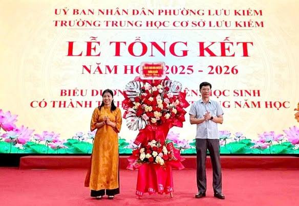 TRƯỜNG THCS LƯU KIẾM TỔ CHỨC LỄ TỔNG KẾT NĂM HỌC 2025 - 2026