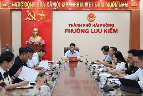 PHƯỜNG LƯU KIẾM TỔ CHỨC HỘI NGHỊ CHUẨN BỊ CHƯƠNG TRÌNH NGHỆ THUẬT CHÀO MỪNG 71 NĂM NGÀY GIẢI PHÓNG HẢI PHÒNG VÀ LỄ HỘI HOA PHƯỢNG ĐỎ 2026