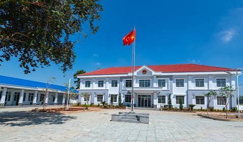 Vì sao phải tổ chức lại phòng chuyên môn cấp xã?