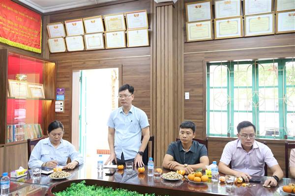 UBND PHƯỜNG LƯU KIẾM KIỂM TRA CÔNG TÁC CHUẨN BỊ KỲ THI TỐT NGHIỆP THPT NĂM 2026 TẠI TRƯỜNG THPT BẠCH ĐẰNG
