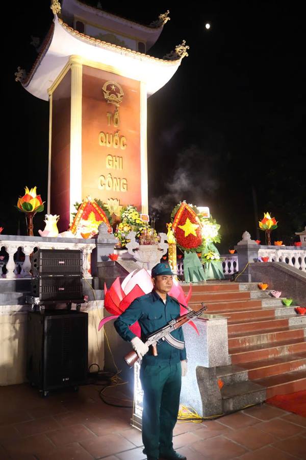PHƯỜNG LƯU KIẾM TỔ CHỨC LỄ DÂNG HƯƠNG, THẮP NẾN TRI ÂN CÁC ANH HÙNG LIỆT SĨ NHÂN KỶ NIỆM 79 NĂM NGÀY THƯƠNG BINH - LIỆT SĨ (27/7/1947 - 27/7/2026)