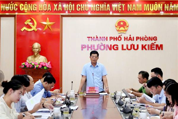 PHƯỜNG LƯU KIẾM TỔ CHỨC PHIÊN HỌP THƯỜNG KỲ THÁNG 7/2026 ĐÁNH GIÁ KẾT QUẢ PHÁT TRIỂN KINH TẾ - XÃ HỘI 6 THÁNG ĐẦU NĂM VÀ TRIỂN KHAI NHIỆM VỤ THỜI GIAN TỚI