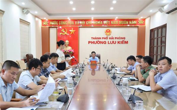 PHƯỜNG LƯU KIẾM CHỦ ĐỘNG TRIỂN KHAI CÁC BIỆN PHÁP ỨNG PHÓ VỚI BÃO SỐ 1 (BÃO MAYSAK)