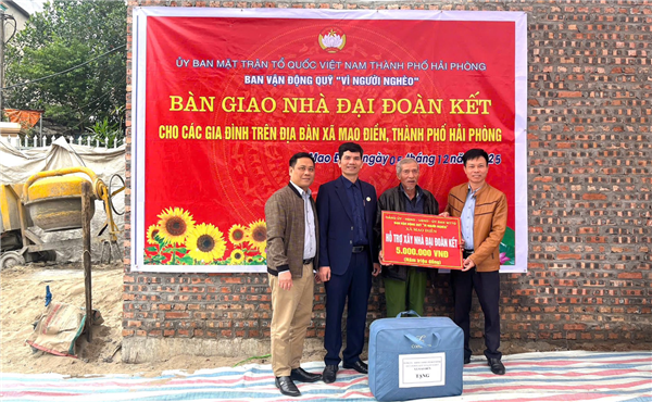 ẤM ÁP NGHĨA TÌNH ĐẠI ĐOÀN KẾT TẠI XÃ MAO ĐIỀN