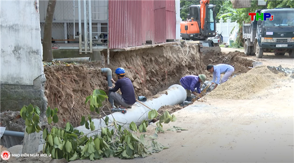 Nhân dân thôn Một xã Mao Điền đồng lòng hiến đất mở rộng đường nông thôn mới