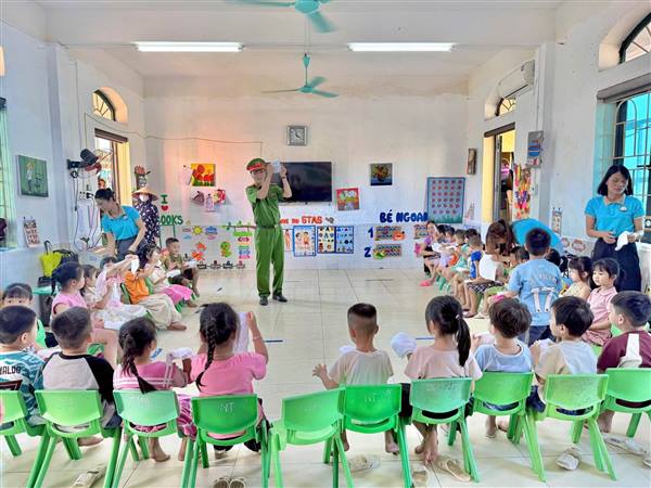 TRƯỜNG MẦM NON TÂN TRƯỜNG TỔ CHỨC DIỄN TẬP PHÒNG CHÁY, CHỮA CHÁY VÀ CỨU NẠN, CỨU HỘ