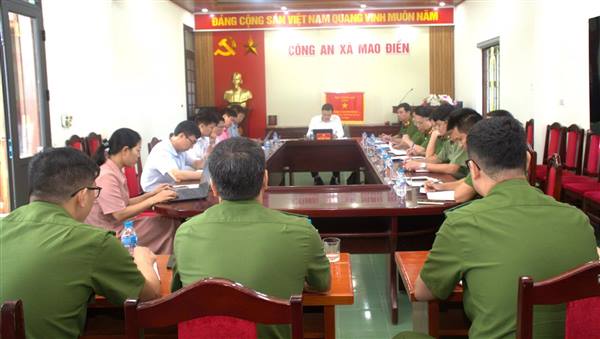 THƯỜNG TRỰC ĐẢNG ỦY XÃ LÀM VIỆC VỚI CÔNG AN XÃ: QUYẾT TÂM GIỮ VỮNG AN NINH, TRẬT TỰ TỪ CƠ SỞ