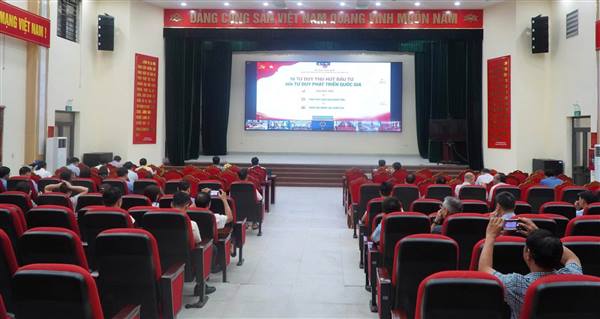 XÃ MAO ĐIỀN THAM DỰ HỘI NGHỊ TRỰC TUYẾN TOÀN QUỐC QUÁN TRIỆT NGHỊ QUYẾT SỐ 10-NQ/TW CỦA BỘ CHÍNH TRỊ
