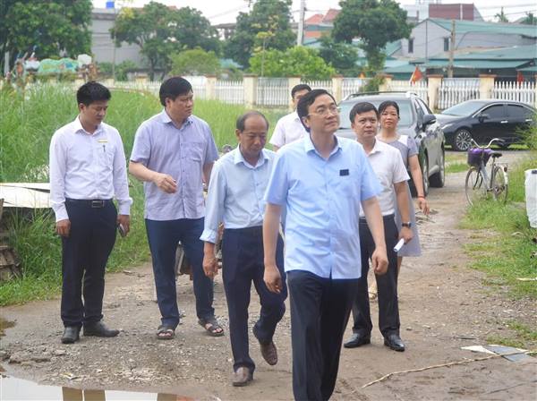 LÃNH ĐẠO XÃ MAO ĐIỀN KIỂM TRA TIẾN ĐỘ THỰC HIỆN CÁC CÔNG TRÌNH, DỰ ÁN TRÊN ĐỊA BÀN