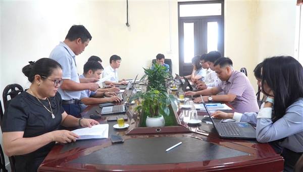 THƯỜNG TRỰC HĐND XÃ MAO ĐIỀN TỔ CHỨC PHIÊN HỌP THỨ 8, XEM XÉT NHIỀU NỘI DUNG QUAN TRỌNG