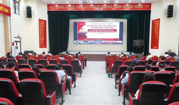 XÃ MAO ĐIỀN THAM DỰ HỘI NGHỊ TOÀN QUỐC NGHIÊN CỨU, HỌC TẬP, QUÁN TRIỆT VÀ TRIỂN KHAI THỰC HIỆN NGHỊ QUYẾT HỘI NGHỊ TRUNG ƯƠNG 3 KHÓA XIV