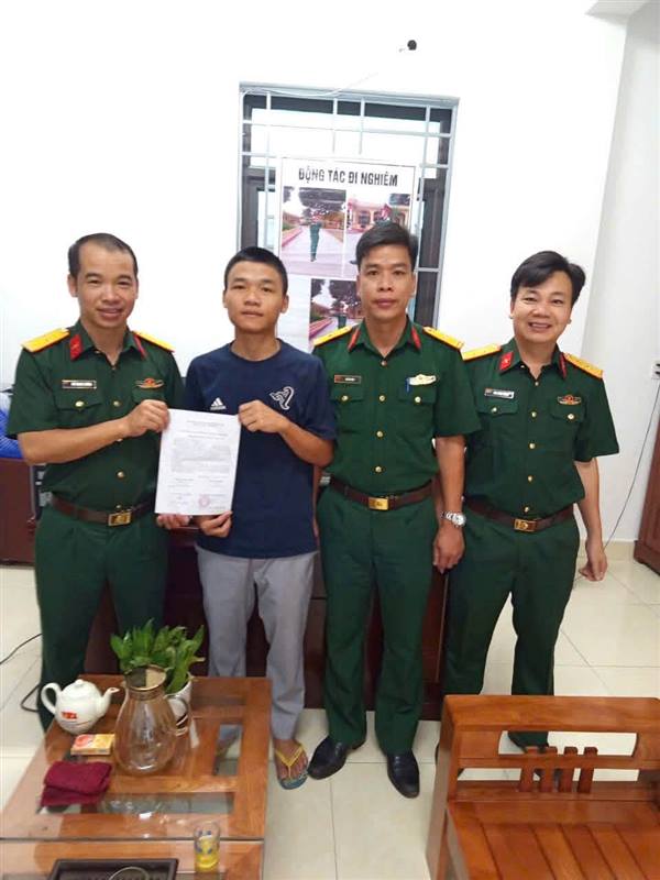 TUỔI TRẺ MAO ĐIỀN HĂNG HÁI VIẾT ĐƠN TÌNH NGUYỆN NHẬP NGŨ NĂM 2027