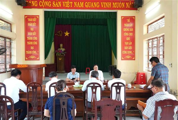 ĐỒNG CHÍ BÍ THƯ ĐẢNG ỦY XÃ MAO ĐIỀN LÀM VIỆC VỚI HAI THÔN TRÀNG KỸ VÀ THÔN TÂN PHÚ 
