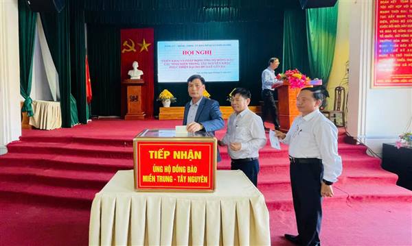 Lan tỏa nghĩa đồng bào hướng về vùng lũ