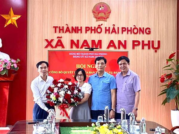 Đảng uỷ xã Nam An Phụ tổ chức Hội nghị công bố quyết định về công tác cán bộ