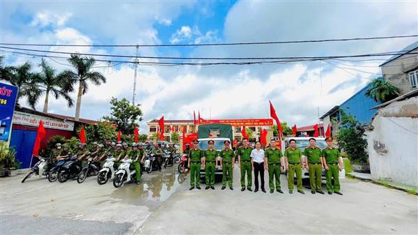 Công an xã Nam An Phụ tổ chức Lễ ra quân thực hiện cao điểm thực hiện mục tiêu xây dựng xã không ma túy năm 2025 trên địa bàn xã Nam An Phụ.