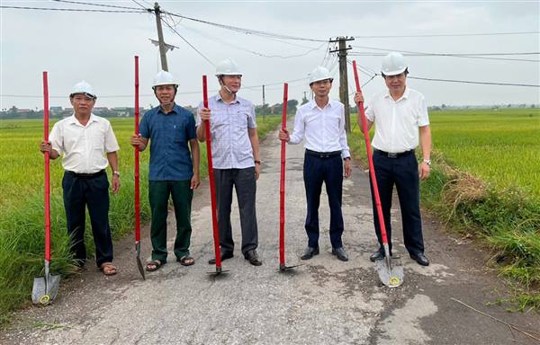Xã Nam An Phụ tổ chức động thổ nâng cấp, cải tạo tuyến đường trục xã đoạn từ ĐH08 nối đến đường 389B