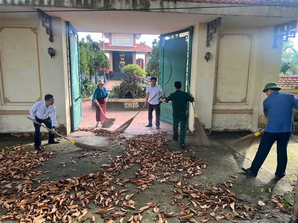 XÃ NAM AN PHỤ RA QUÂN HƯỞNG ỨNG PHONG TRÀO CHUNG TAY BẢO VỆ MÔI TRƯỜNG