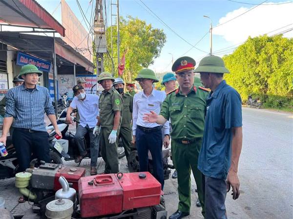  NAM AN PHỤ TIẾP TỤC DUY TRÌ CHỈNH TRANG TRẬT TỰ ĐƯỜNG HÈ TRÊN CÁC TUYẾN ĐƯỜNG THUỘC ĐỊA BÀN XÃ 