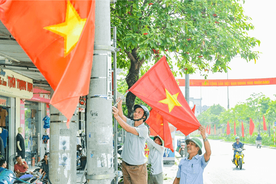 XÃ NAM AN PHỤ THÔNG BÁO TREO CỜ TỔ QUỐC NHÂN DỊP KỶ NIỆM 81 NĂM CÁCH MẠNG THÁNG TÁM VÀ QUỐC KHÁNH 2/9