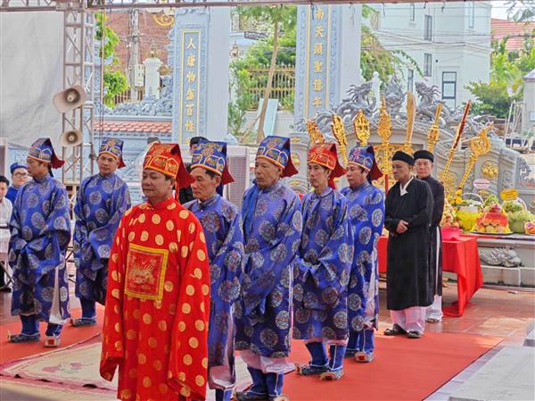 LỄ DÂNG HƯƠNG TƯỞNG NIỆM 725 NĂM NGÀY MẤT HƯNG ĐẠO ĐẠI VƯƠNG TRẦN QUỐC TUẤN