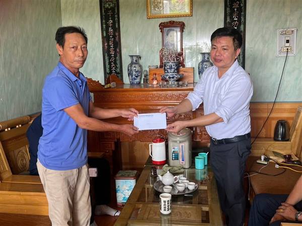 UỶ BAN MTTQVN CÙNG CÁC TỔ CHỨC CHÍNH TRỊ XÃ HỘI PHƯỜNG NAM ĐỒ SƠN TÍCH CỰC TỔ CHỨC CÁC CHƯƠNG TRÌNH AN SINH XÃ HỘI CHO CÁC GIA ĐÌNH CÓ HOÀN CẢNH KHÓ KHĂN TRÊN ĐỊA BÀN