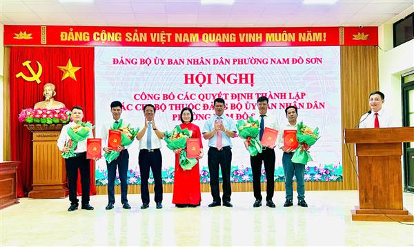 Đảng ủy phường Nam Đồ Sơn công bố quyết định thành lập các chi bộ trực thuộc Đảng bộ Ủy ban nhân dân phường