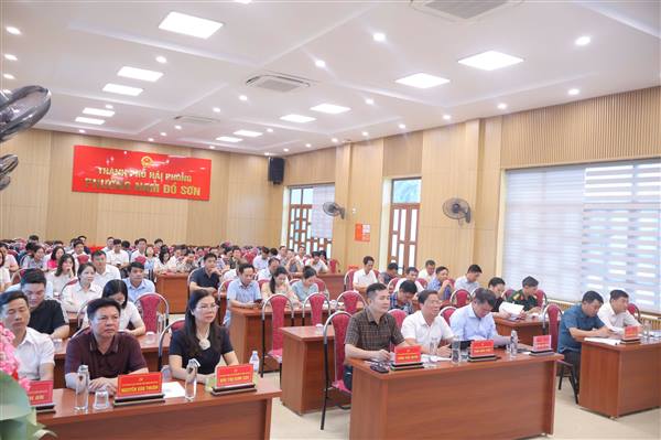 Phường Nam Đồ Sơn tổ chức Hội nghị nghiên cứu, học tập, quán triệt và triển khai thực hiện Nghị quyết Hội nghị lần thứ tư Ban Chấp hành Trung ương Đảng khóa XIV