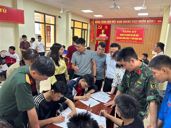 PHƯỜNG NAM ĐỒ SƠN TỔ CHỨC ĐĂNG KÝ NGHĨA VỤ QUÂN SỰ LẦN ĐẦU CHO CÔNG DÂN 17 TUỔI