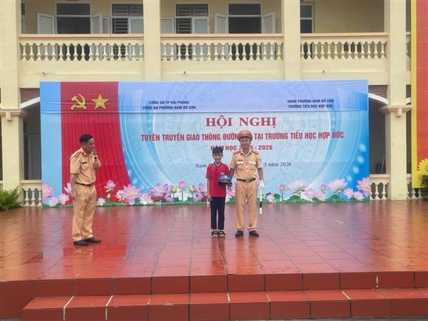 TUYÊN TRUYỀN AN TOÀN GIAO THÔNG ĐƯỜNG BỘ CHO HỌC SINH TẠI CÁC TRƯỜNG TIỂU HỌC TRÊN ĐỊA BÀN PHƯỜNG NAM ĐỒ SƠN