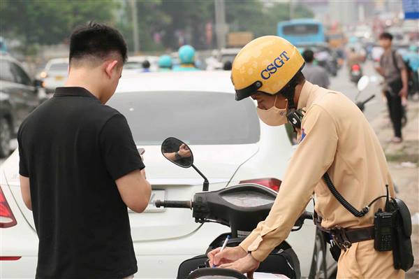 THÔNG BÁO
Về việc xử lý dừng, đỗ xe ô tô không đúng quy định
trên địa bàn phường Nam Đồ Sơn
