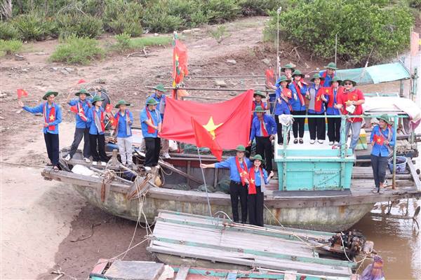 “TỔ QUỐC NHÌN TỪ BIỂN” – KHI TÌNH YÊU TỔ QUỐC BẮT ĐẦU TỪ NHỮNG ĐIỀU BÌNH DỊ - TUỔI TRẺ NAM ĐỒ SƠN LAN TỎA TÌNH YÊU NƯỚC QUA CHIẾN DỊCH “TÔI YÊU TỔ QUỐC TÔI” 