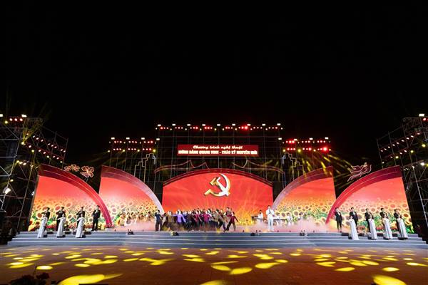 Chương trình nghệ thuật “Mừng Đảng quang vinh - Chào kỷ nguyên mới” chào mừng thành công Đại hội Đảng bộ thành phố lần thứ I, nhiệm kỳ 2025 - 2030