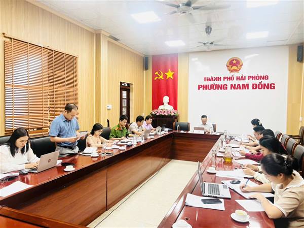 UBND PHƯỜNG NAM ĐỒNG TỔ CHỨC PHIÊN HỌP THƯỜNG KỲ THÁNG 10 