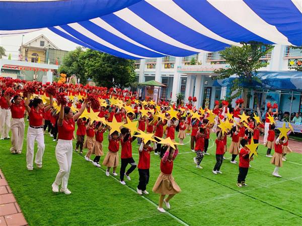 TRƯỜNG MẦM NON NAM ĐỒNG TỔ CHỨC CHƯƠNG TRÌNH CHUNG TAY BẢO VỆ QUYỀN TRẺ EM