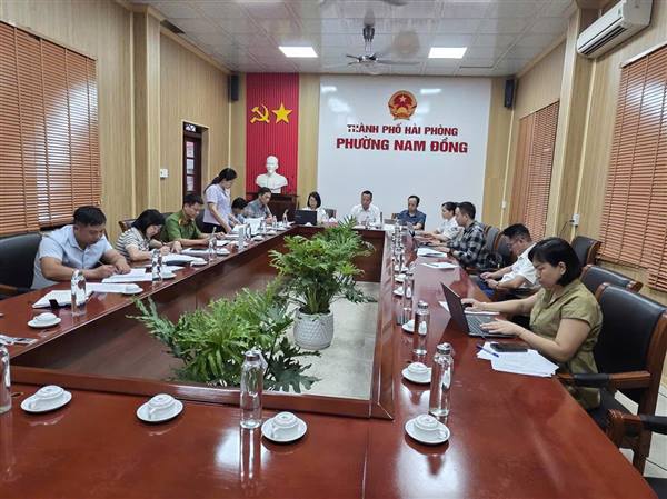 BAN THƯỜNG VỤ ĐẢNG ỦY PHƯỜNG NAM ĐỒNG TỔ CHỨC CUỘC HỌP THÔNG QUA MỘT SỐ NHIỆM VỤ QUAN TRỌNG